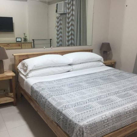 101 Newport Boulevard C1 Apartment Manila Exterior photo