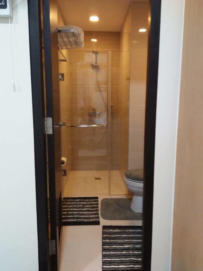 101 Newport Boulevard C1 Apartment Manila Exterior photo
